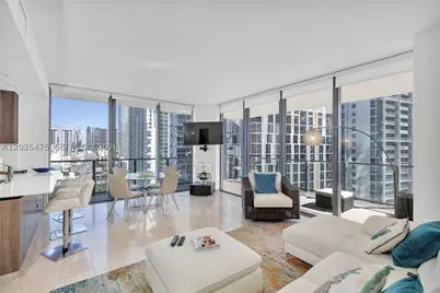 68 SE 6th #1611, Miami, FL 33131 - Photo 2