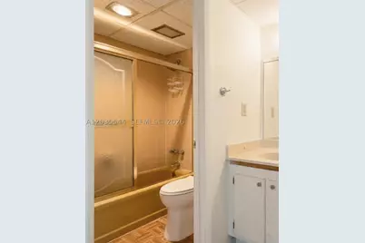 7887 Golf Cir #203, Margate, FL 33063 - Photo 6