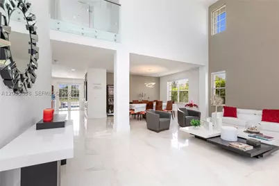2505 Hunters Run, Weston, FL 33327 - Photo 2