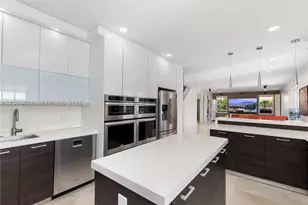 2505 Hunters Run, Weston, FL 33327 - Photo 14