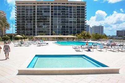 [Address not provided], Hallandale Beach, FL 33009 - Photo 34