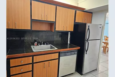 [Address not provided], Hallandale Beach, FL 33009 - Photo 4