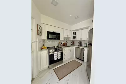 18750 NE 18th #251, Miami, FL 33179 - Photo 10