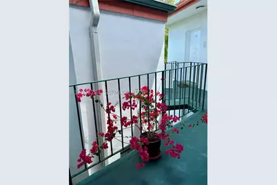 18750 NE 18th #251, Miami, FL 33179 - Photo 2