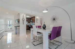 9410 N Hollybrook Lake, Pembroke Pines, FL 33025 - Photo 8