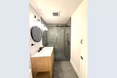 900 16th #108, Miami Beach, FL 33139 - Photo 8