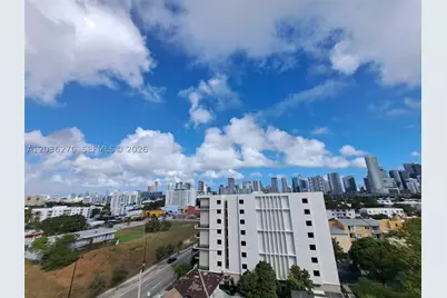 120 SW 8th #703, Miami, FL 33130 - Photo 12