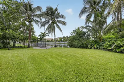 16711 SW 14th, Pembroke Pines, FL 33027 - Photo 56
