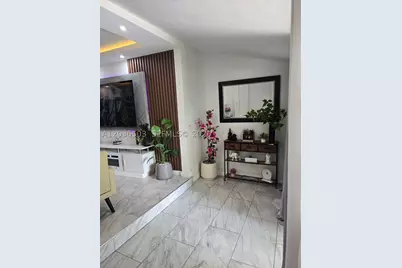 1055 NW 58th, Miami, FL 33127 - Photo 4