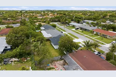 1140 NE 201st, Miami, FL 33179 - Photo 34