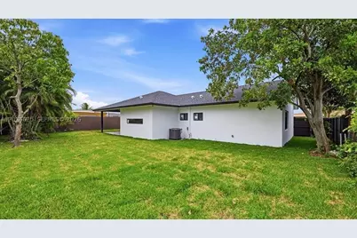 1140 NE 201st, Miami, FL 33179 - Photo 28