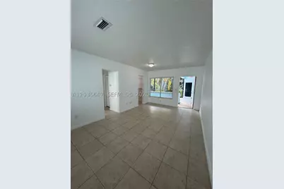 1945 Calais #3, Miami Beach, FL 33141 - Photo 8