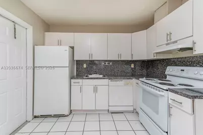 6331 Pierce #1, Hollywood, FL 33024 - Photo 4