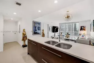 475 Brickell, Miami, FL 33131 - Photo 6