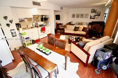 900 Bay #215, Miami Beach, FL 33141 - Photo 10