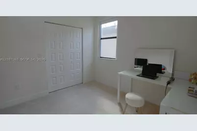 7661 NW 103rd, Doral, FL 33178 - Photo 18