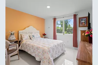 10950 NW 82nd #115, Doral, FL 33178 - Photo 12