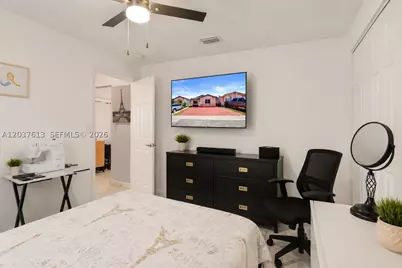 2886 W 74th, Hialeah, FL 33018 - Photo 16