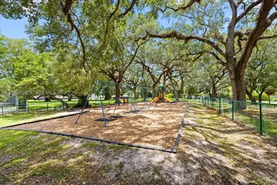 9441 Evergreen #206, Davie, FL 33324 - Photo 24