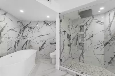 19195 NE 36th #2301, Aventura, FL 33180 - Photo 10