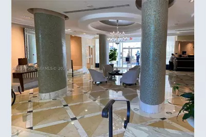 6917 Collins #1205, Miami Beach, FL 33141 - Photo 18