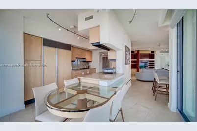1455 Ocean #902, Miami Beach, FL 33139 - Photo 12