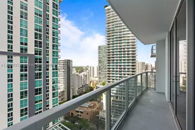 1050 Brickell #2112, Miami, FL 33131 - Photo 4