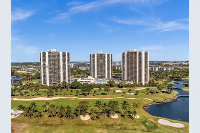 20379 W Country Club #1437, Aventura, FL 33180 - Photo 18