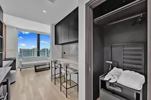 20 NE 11th, Miami, FL 33132 - Photo 6