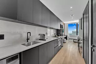 20 NE 11th, Miami, FL 33132 - Photo 24