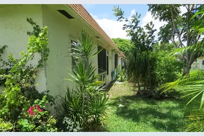 417 SW Natura #A, Deerfield Beach, FL 33441 - Photo 18
