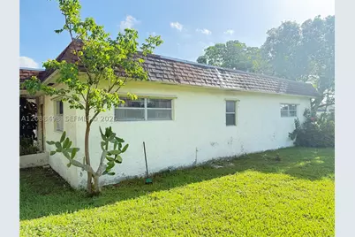 417 SW Natura #A, Deerfield Beach, FL 33441 - Photo 2