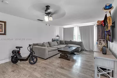 3510 SW 87th, Miami, FL 33165 - Photo 2