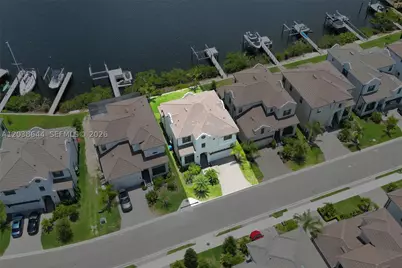 1112 Seagrape, Other Fl City, FL 33570 - Photo 8