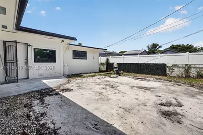 258 SW 8th, Dania Beach, FL 33004 - Photo 34