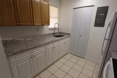 650 NW 114th #202, Sweetwater, FL 33172 - Photo 10