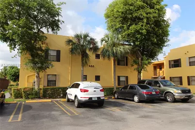 650 NW 114th #202, Sweetwater, FL 33172 - Photo 2