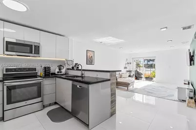 6545 Indian Creek #306, Miami Beach, FL 33141 - Photo 2