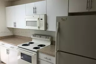 10808 N Kendall, Miami, FL 33176 - Photo 2