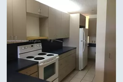 6800 Cypress #411, Plantation, FL 33317 - Photo 2