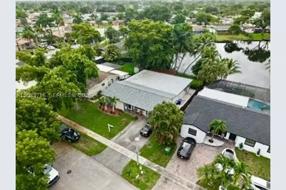 551 NW 99th, Pembroke Pines, FL 33024 - Photo 44