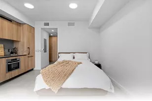 121 NE 5th, Miami, FL 33132 - Photo 8