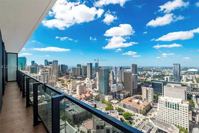 398 NE 5th #4001, Miami, FL 33132 - Photo 2