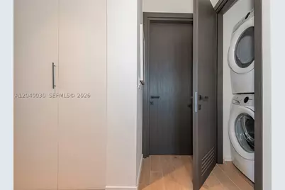 398 NE 5th #4001, Miami, FL 33132 - Photo 68