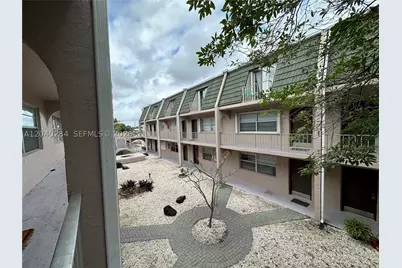 1100 SE 4th #32, Deerfield Beach, FL 33441 - Photo 1