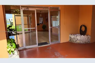 1591 NE Miami Gardens #306, Miami, FL 33179 - Photo 2