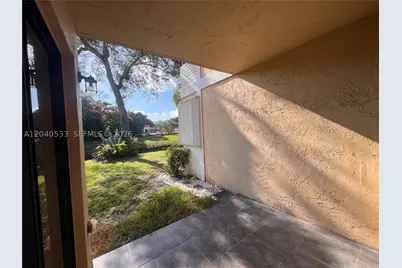 5661 Riverside #101B7, Coral Springs, FL 33067 - Photo 24