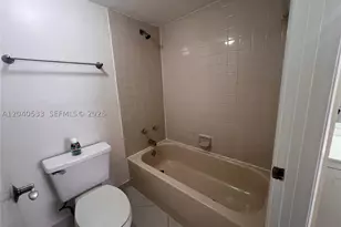 5661 Riverside, Coral Springs, FL 33067 - Photo 20