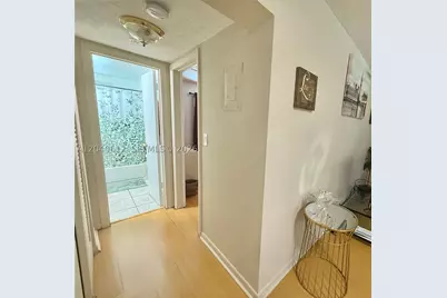 2145 Pierce #206, Hollywood, FL 33020 - Photo 8