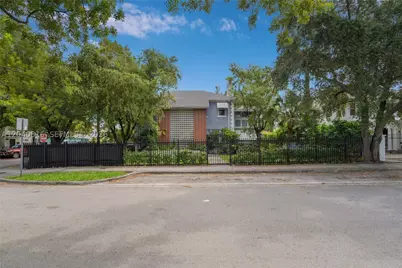 405 SW 11th, Miami, FL 33130 - Photo 1